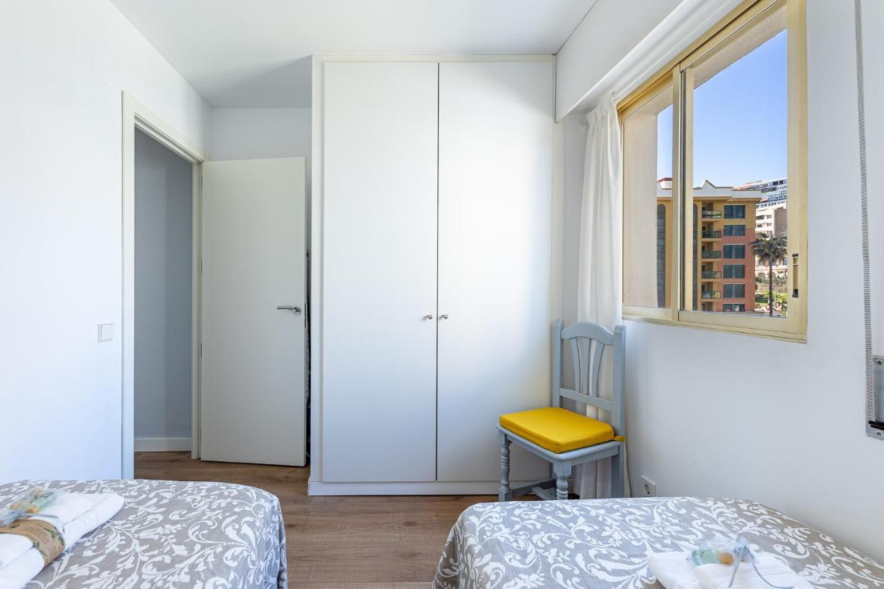 797 Holiday Rentals - Amplio Piso Con Terraza En Primera Linea De Playa Торемолинос Екстериор снимка