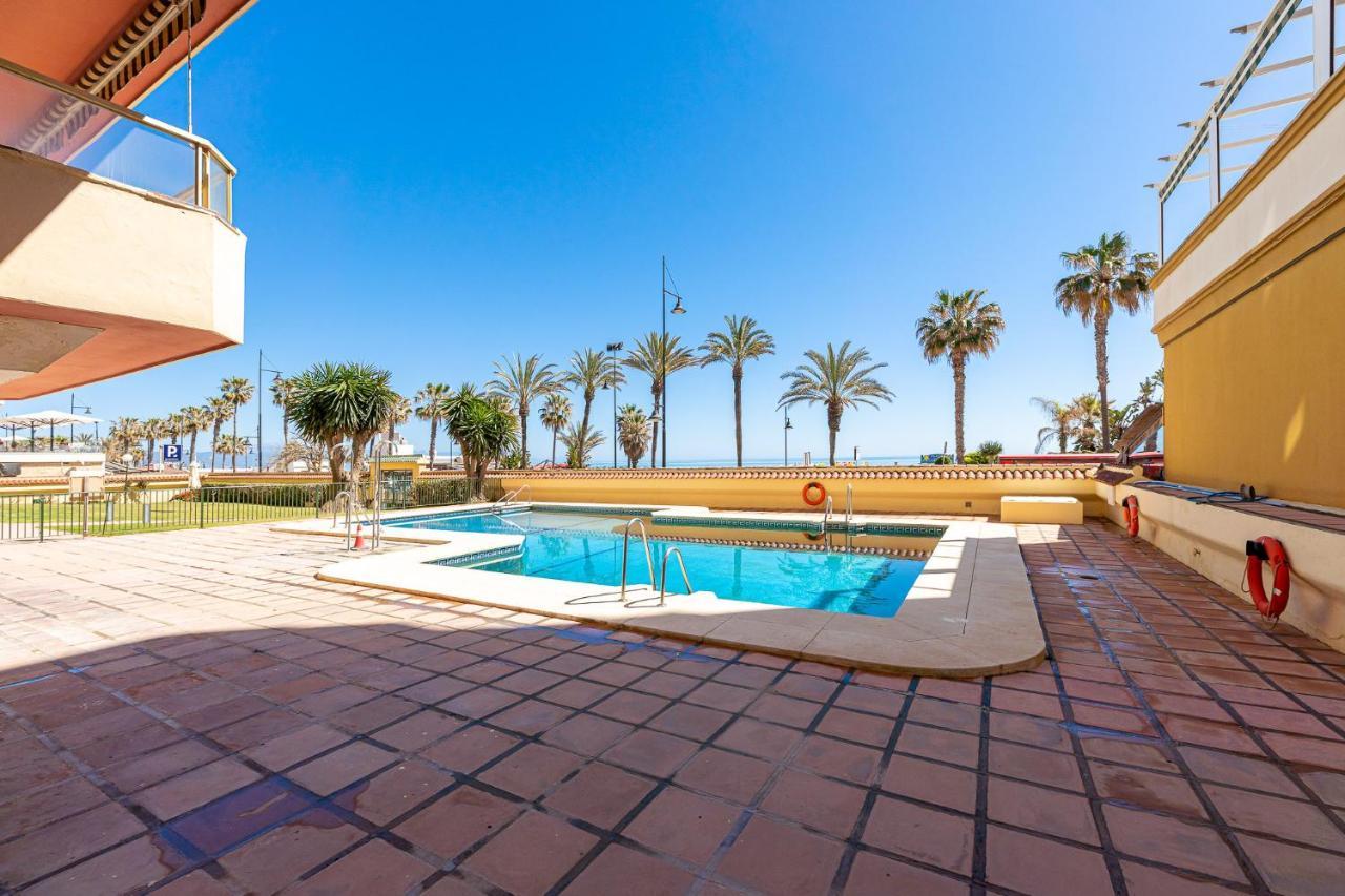 797 Holiday Rentals - Amplio Piso Con Terraza En Primera Linea De Playa Торемолинос Екстериор снимка