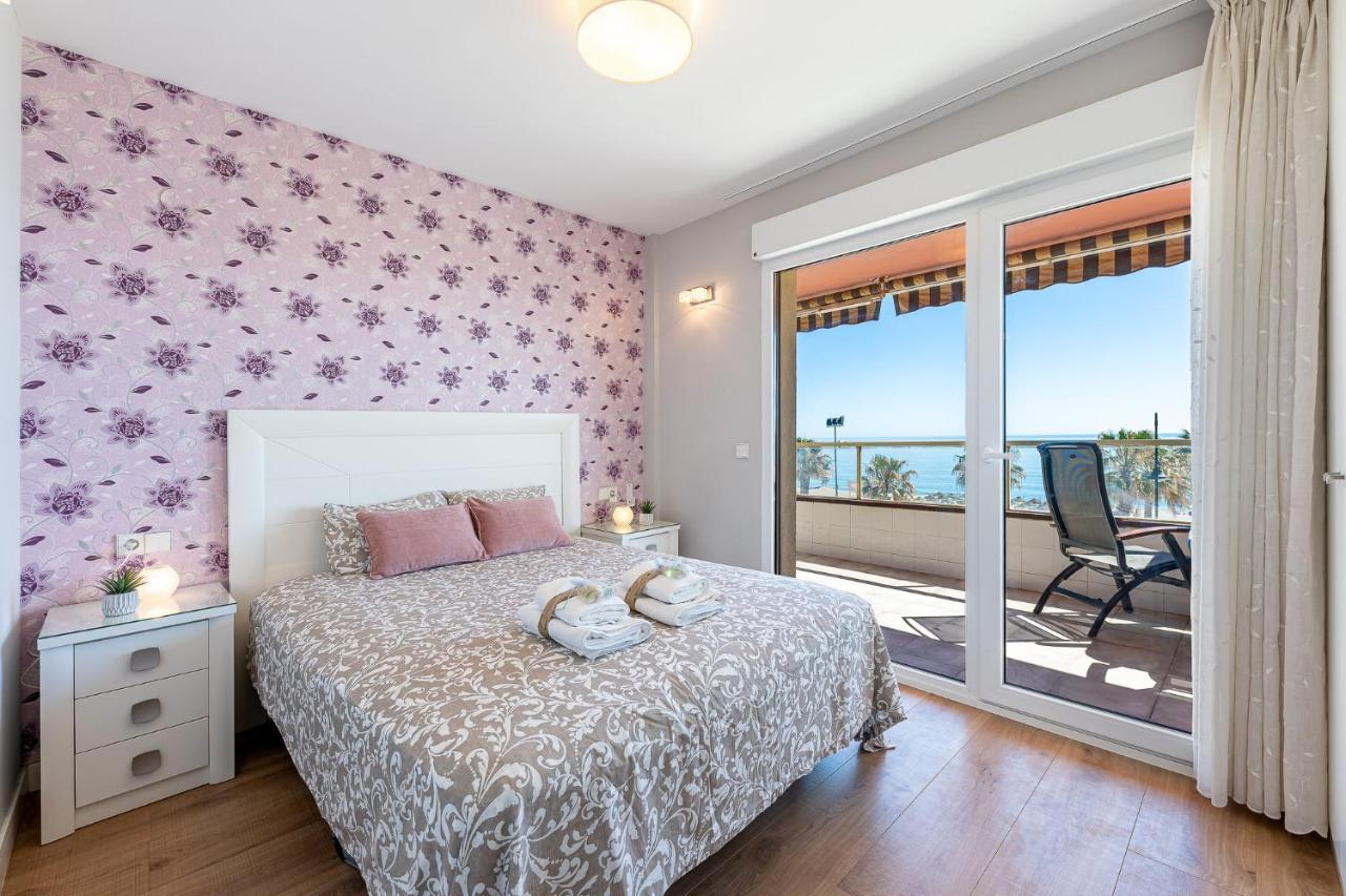 797 Holiday Rentals - Amplio Piso Con Terraza En Primera Linea De Playa Торемолинос Екстериор снимка