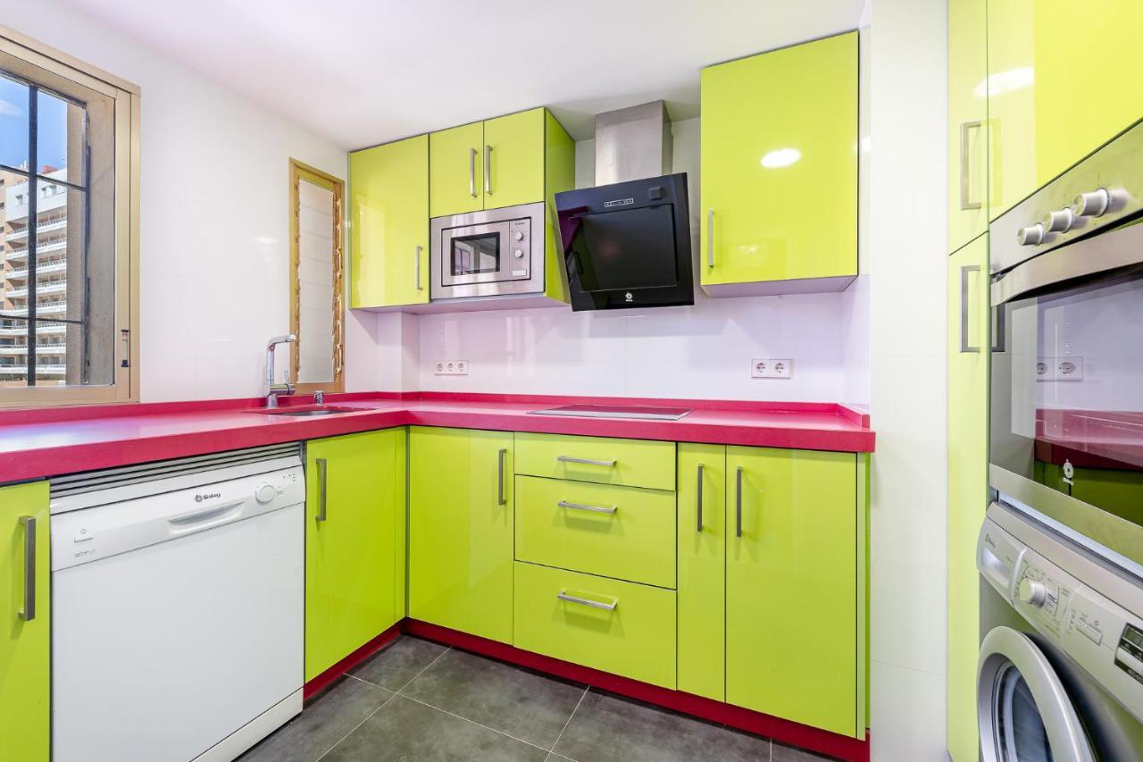 797 Holiday Rentals - Amplio Piso Con Terraza En Primera Linea De Playa Торемолинос Екстериор снимка