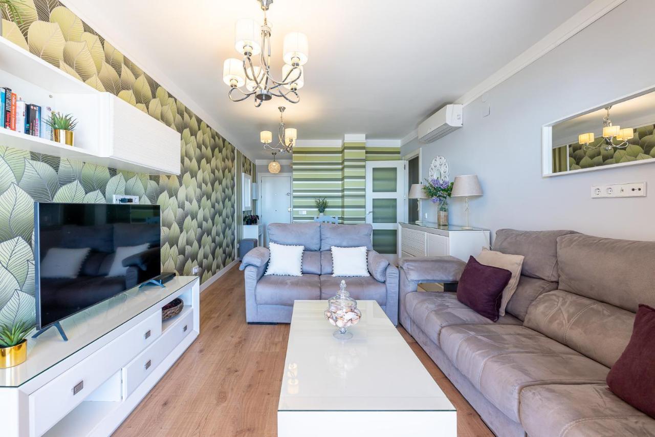 797 Holiday Rentals - Amplio Piso Con Terraza En Primera Linea De Playa Торемолинос Екстериор снимка